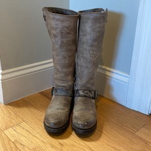 Frye boots in great condition, distressed style